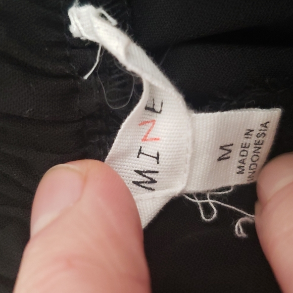 🖤3/$15 Silky Lace Trimmed Shorts, Size Medium - Picture 4 of 10